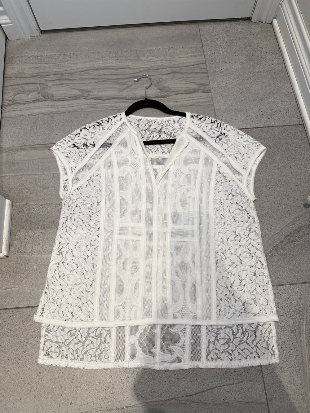 BCBG Maxazaria White Lace Short-Sleeve Women's Top